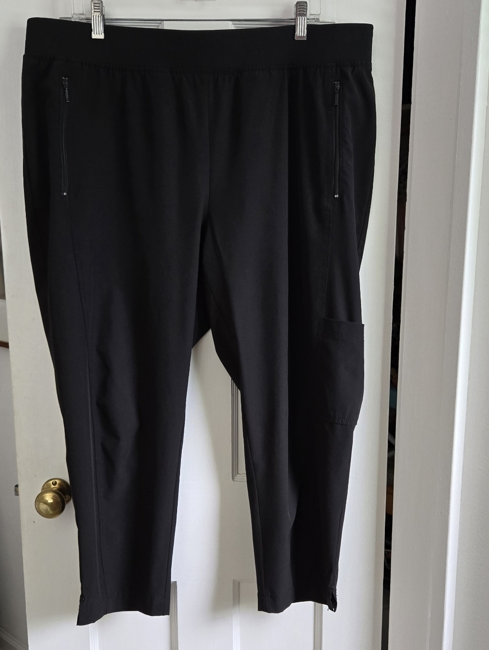 Chico's Black Zip-Pocket Jogger Pants